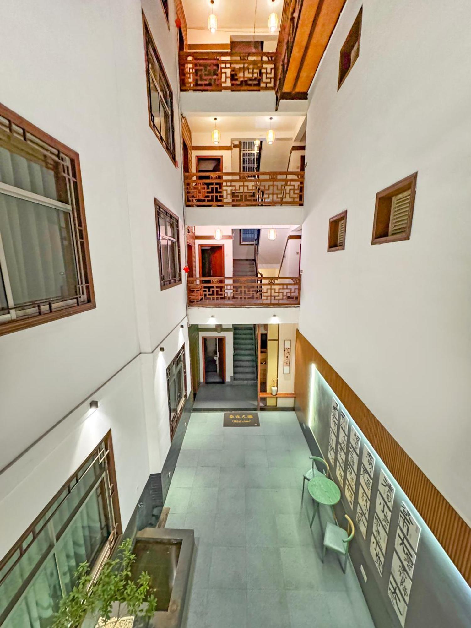 Phoenix Haven Fenghuang Exterior photo